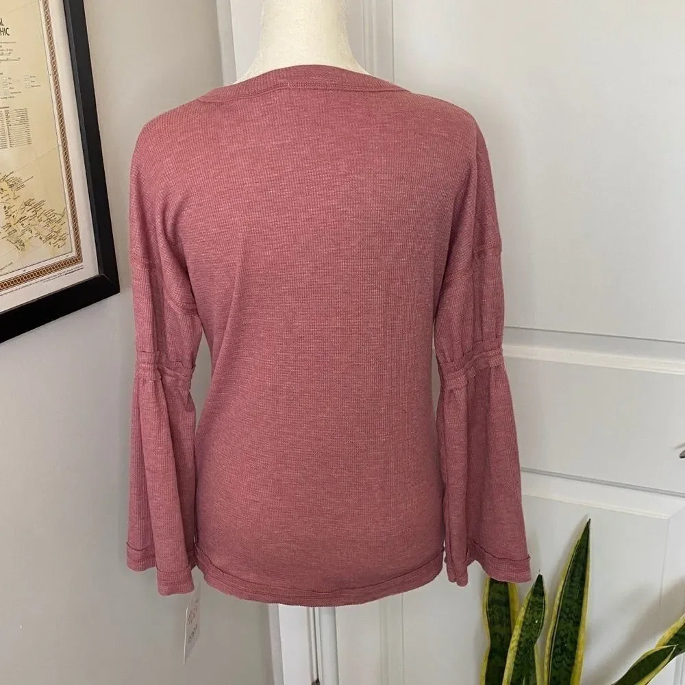 NWT Baea Flare Sleeve Thermal Top - Picture 11 of 13